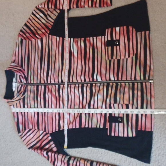 Erin London Pink and Black Zip-Up Top With Pockets - Picture 5 of 16